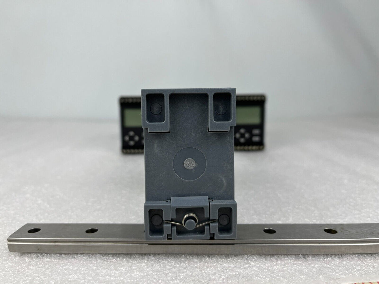 Rheintacho 5820.200 CRRA Speed Monitor 18–36VDC (Powers On)