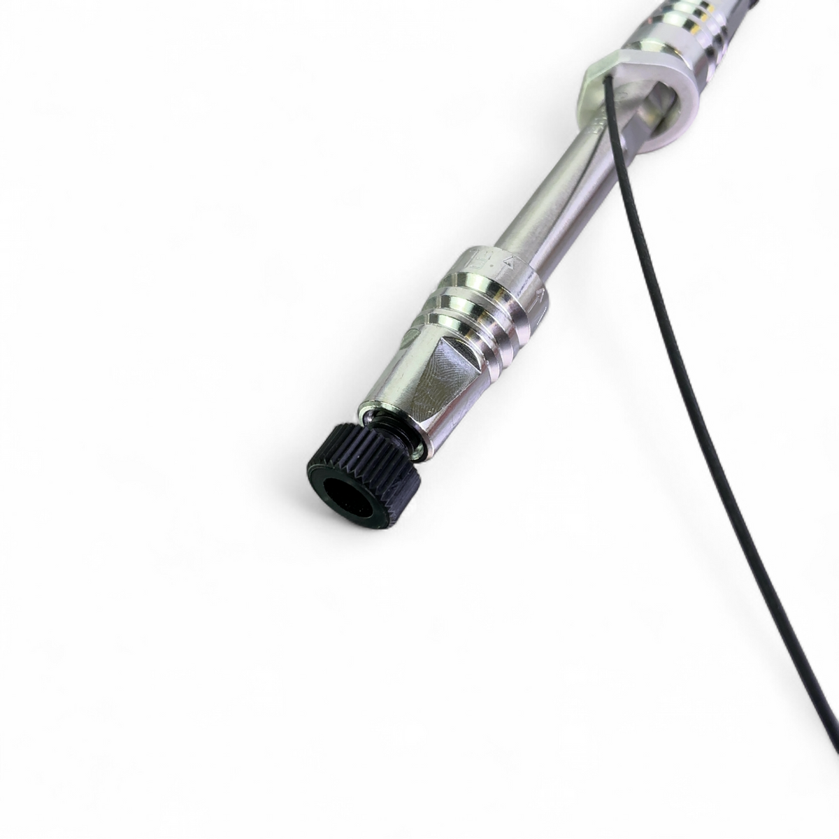 Waters ACQUITY UPLC BEH C18 1.7µm Chromatography Column 186002350 - Image 7