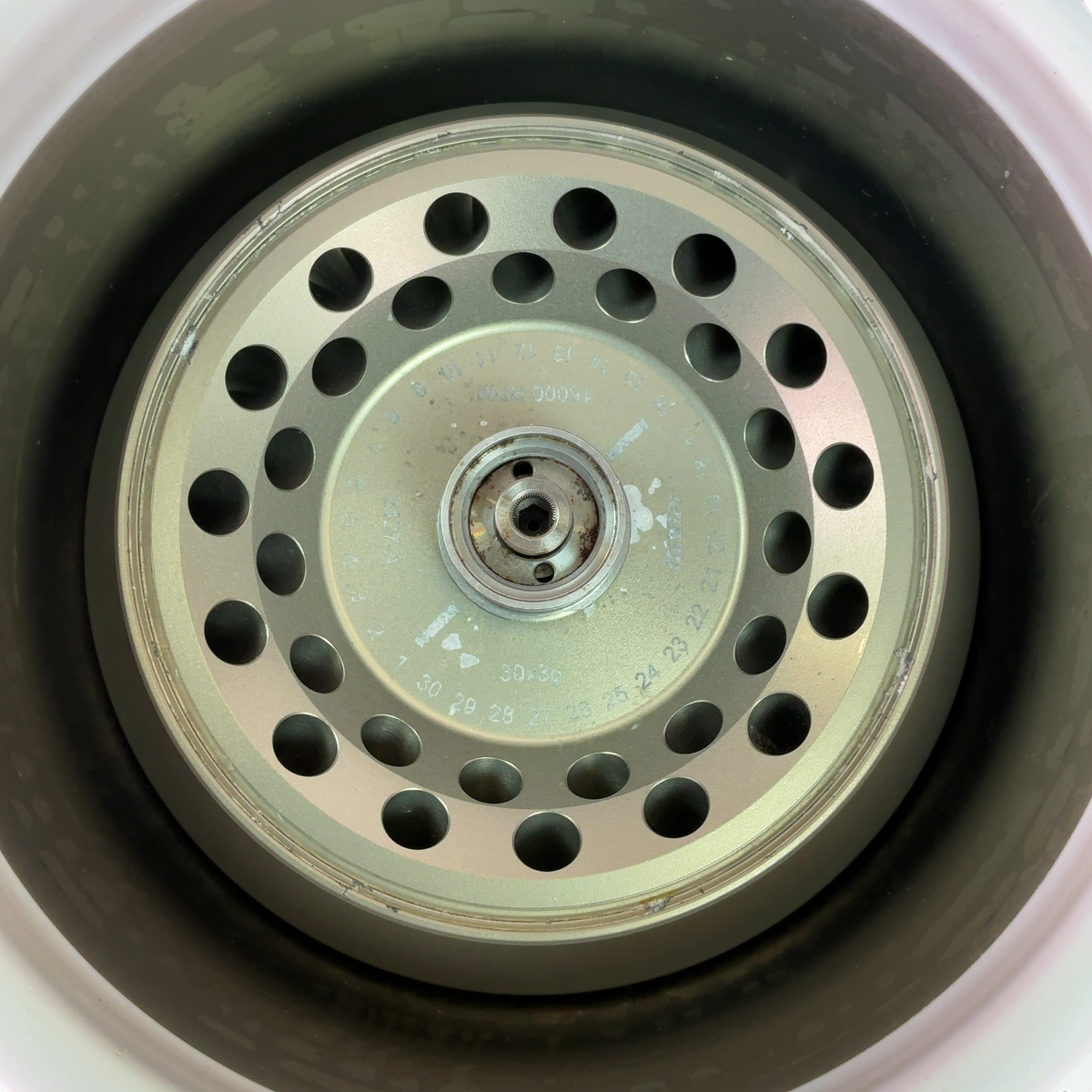 Hettich MIKRO 200R Refrigerated 15000rpm Centrifuge w 30x3g Rotor 2405-01 - See Desc | Safe & Secure Shipping - Image 5