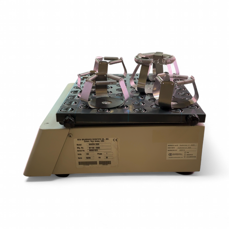 New Brunswick Innova 2000 Platform Shaker M1190-0000 with Flask Clamps WORKS - Image 10