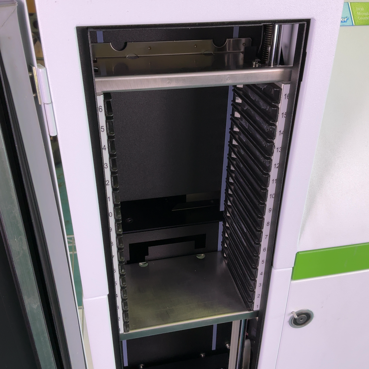 PerkinElmer 2450 MicroBeta² Radiometeic/Luminescense Microplate Counter 2450-0010 - Image 7