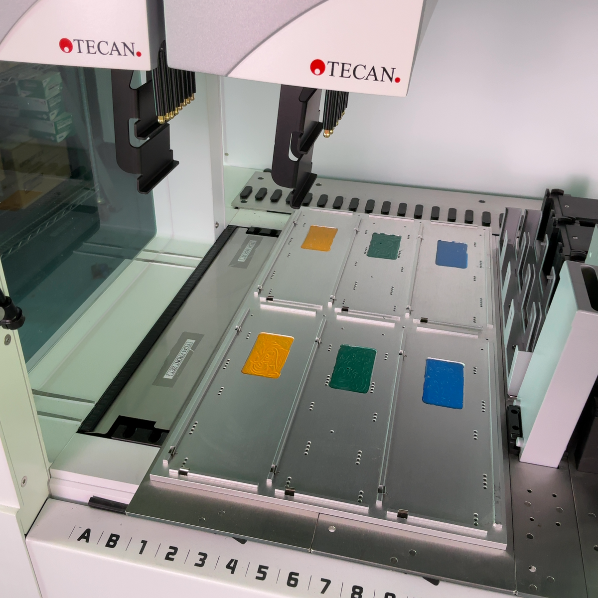 Tecan Instrument Fluent 780 Automatic Robotic Liquid Handler 30042504 (BO!) | Mr. Scientific - Image 8