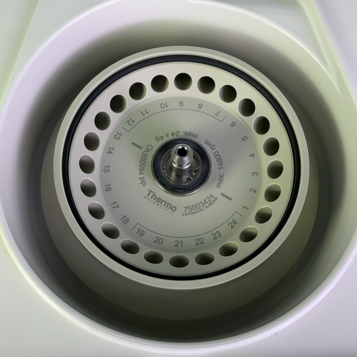 Thermo Scientific Sorvall Legend Micro 21 Benchtop Centrifuge 75002436 & 75003424 Rotor | Mr. Scientific - Image 4